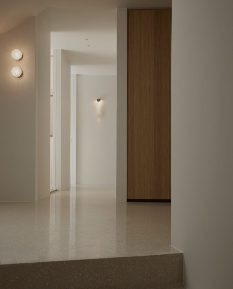 Articolo Studios Luxury Lighting Fizi on Round Wall Sconce and Slab FIzii Wall Sconce in House of Svabo by Skapa Architects