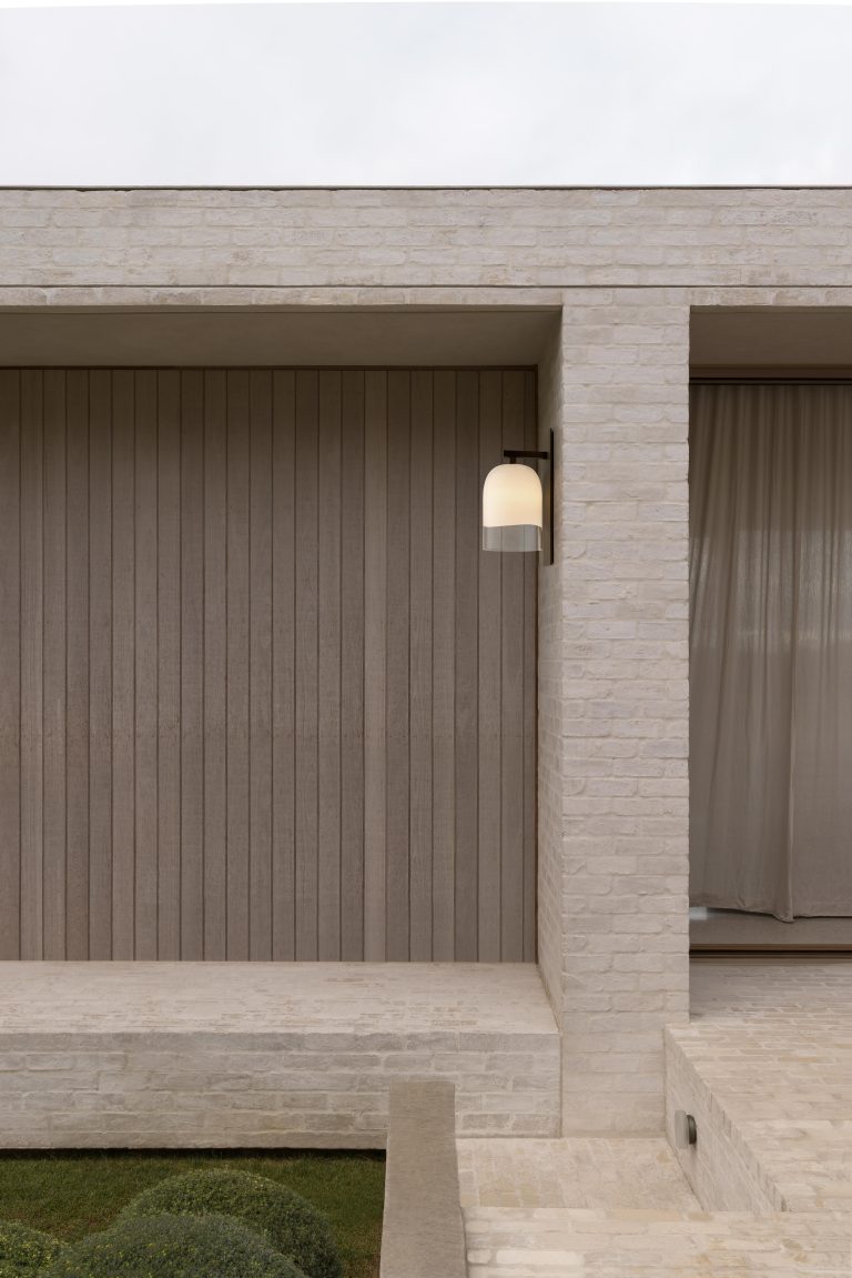 Articolo Studios Luxury Lighting Exterior Moni Wall Sconce in Cape Schanck Residence